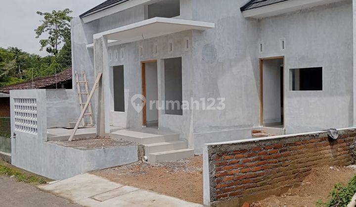 Rumah Baru Murah Dekat Pasar Godean Sleman 2