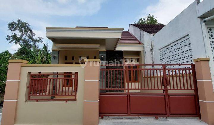 Rumah Baru Minimalis Modern Di Tanjung Berbah Sleman 1