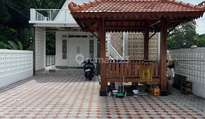 Rumah Mewah Konsep Villa Ada Kolar Renang  Di Piyungan Bantul 1