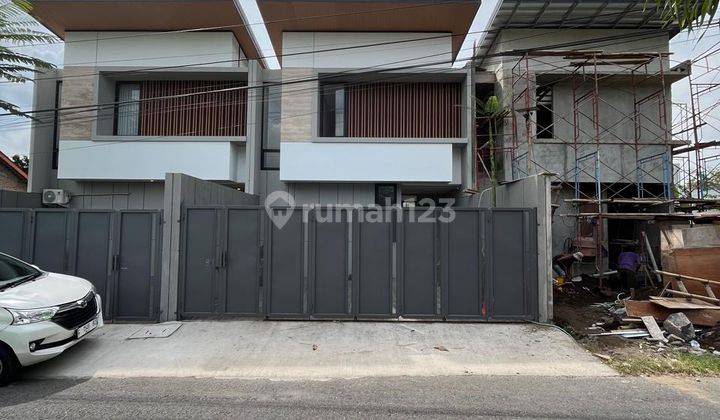 Rumah Mewah 2 Lantai Kontemporer Di Jalan Palagan Km 9,5 Sariharjo Ngaglik Sleman, Ngaglik 1