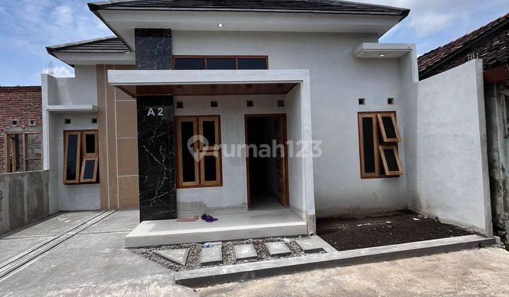 Rumah Limasan Modern Dekat Stadion Sultan Agung Bantul Yogyakarta 1