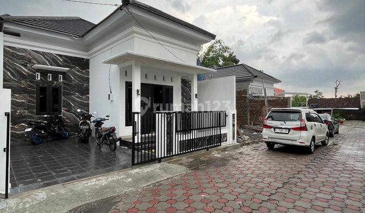 Rumah Modern Dalam Perumahan Dekat Kampus Uii Terpadu 2