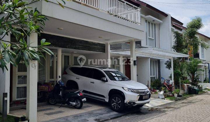 Rumah Mewah 2 Lantai Dalam Perumahan Dekat Terminal Jombor Sleman 2