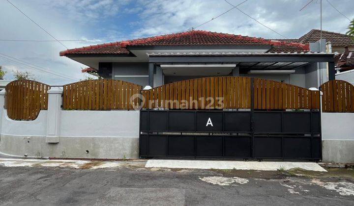 Rumah Mewah Hook Tanah Luas Di Wedomartani Ngemplak Sleman 1