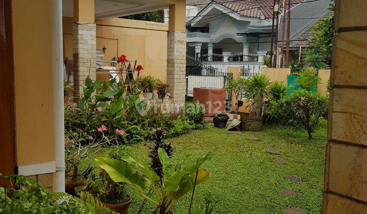 Dijual Rumah Asri Lahan Luas Strategis Dikelilingi Fasilitas Umum Yang Bagus 2