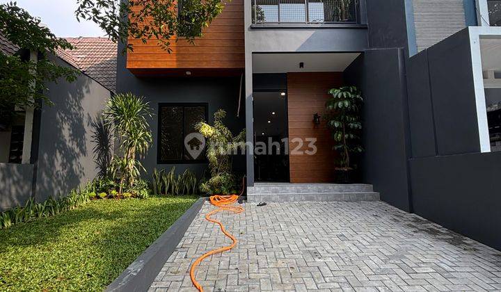 Rumah Bagus SHM BSD Giri Loka, Tangerang 1