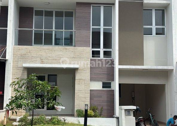 Rumah Bagus Cluster Vivaldi SHM Gading Serpong, Tangerang  1