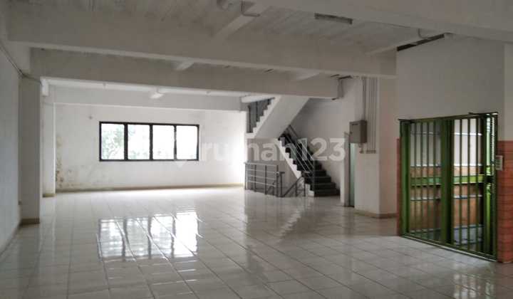 Batu Ceper Warehouse, Area 297m², Width 153m², Ready to Use