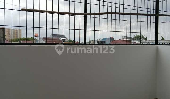 Rumah Kosambi Baru, Uk 5,3x14, 2,5lantai, Jakarta Barat 2
