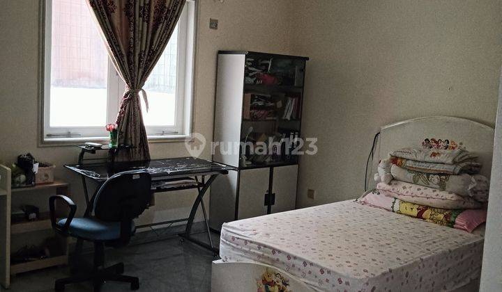 Rumah 2 Lantai Bagus Furnished di Prima Kedoya, Jakarta Barat 2