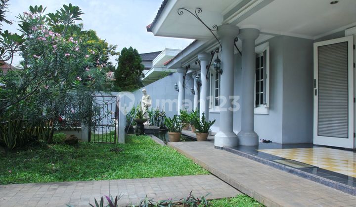 Rumah Kontrakan Bagus Furnished SHM Kebayoran Lama, Jakarta Selatan 2