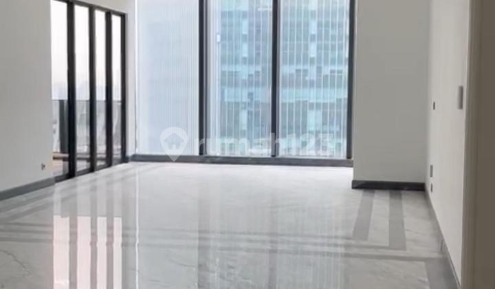 Apartment Semi Furnished 4 BR 2