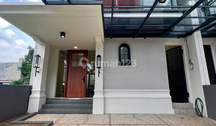 Rumah Lantai 2 di Kebayoran Baru, Jakarta Selatan 2