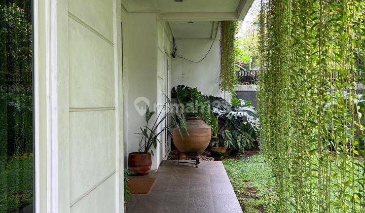 Rumah 2 Lantai di Kebayoran Baru, Jakarta Selatan  2