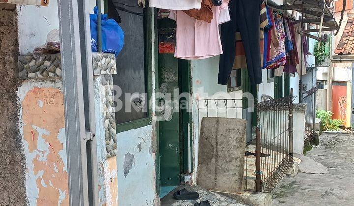 DIJUAL KOS SEDERHANA DLM GANG PERLU RENOV 8 KAMAR 1