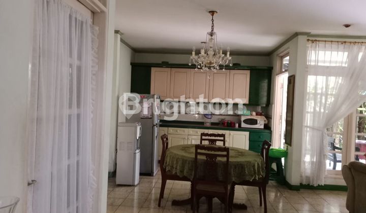 HOUSE FOR SALE NICE MULTILEVEL JAKARTA 2