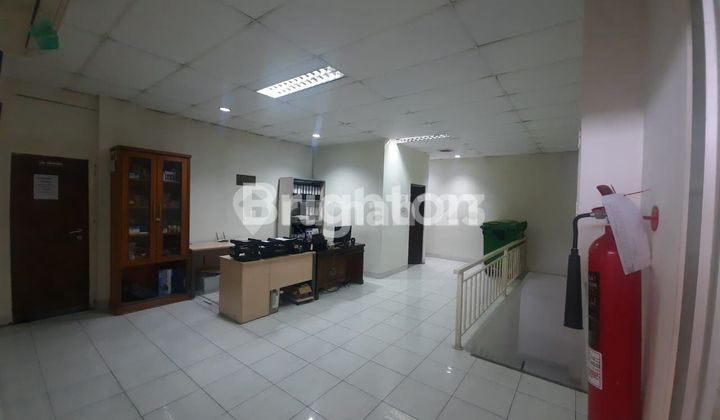 SHOPHOUSE FOR RENT, BEAUTIFUL AND READY TO USE SHOPHOUSE FOR RENT, BEAUTIFUL AND READY TO USE