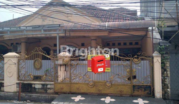 jual rumah 1,5  lantai lokasi strategis ditengah kota 1