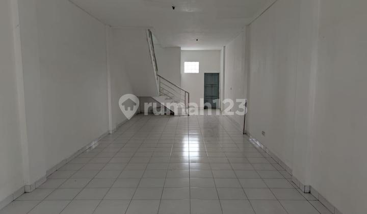 Shop House for Sale and Rent Located on the Main Road Side