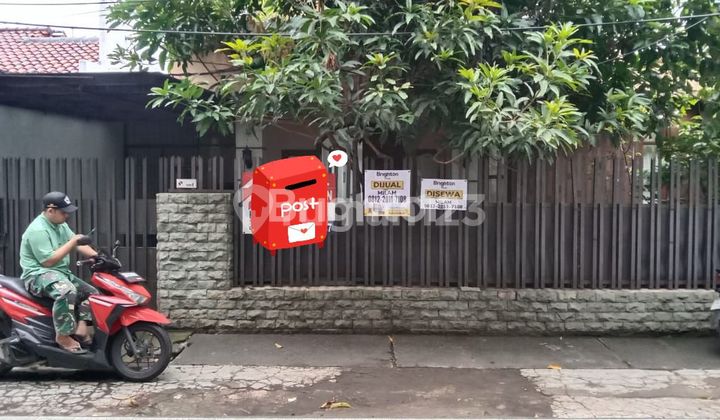 DIJUAL/SEWA RUMAH BERTINGKAT LOKASI ASRI