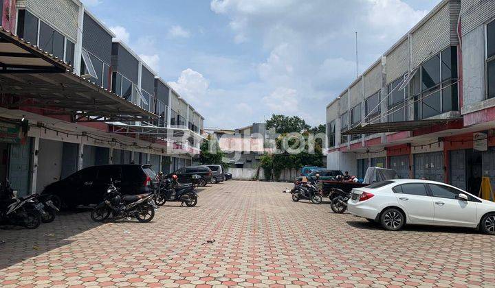RUKO DISEWA 2,5 LANTAI LOKASI D KOMPLEK  RUKO 2