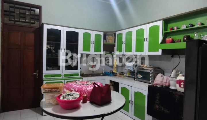 DIJUAL RUMAH  MASIH LAYAK PAKAI LOKASI DI TENGAH KOTA 2