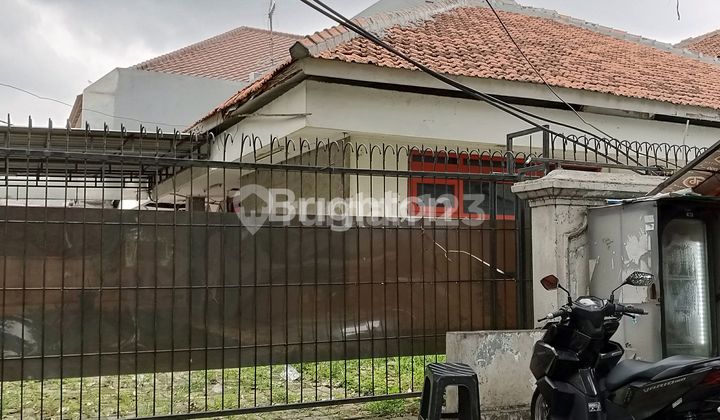 DIJUAL RUMAH LAMA HITUNG TANAH DI HOOK 2