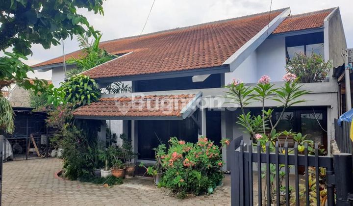 RUMAH DIJUAL LOKASI ELITE BERTINGKAT RUMAH DIJUAL LOKASI ELITE BERTINGKAT