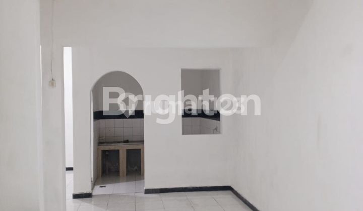 DISEWAKAN  RUMAH SIAP PAKAI DEPAN TAMAN 2