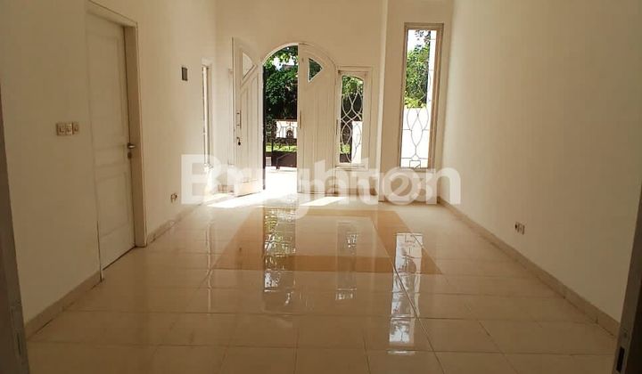 HOUSE FOR SALE IN A BEAUTIFUL MINIMALIST CLUSTER 2