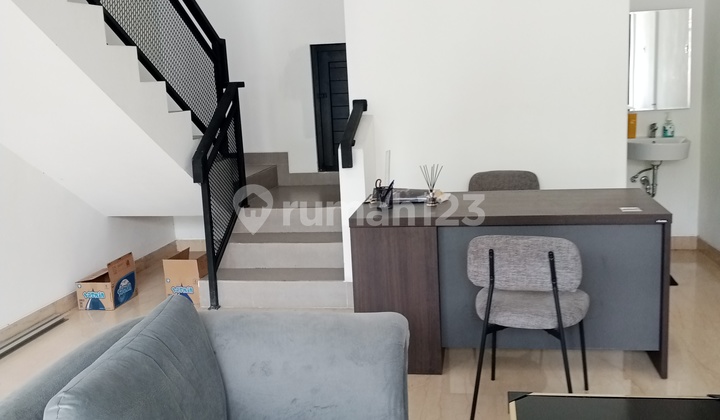 For Sale New Shophouse. Busy and Strategic Location. 2