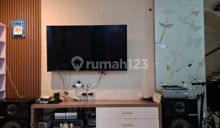 Rumah Dijual Cantik Minimalis Siap Huni Lokasi Strategis 2
