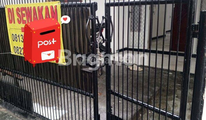 DISEWAKAN  RUMAH SIAP PAKAI DEPAN TAMAN 1