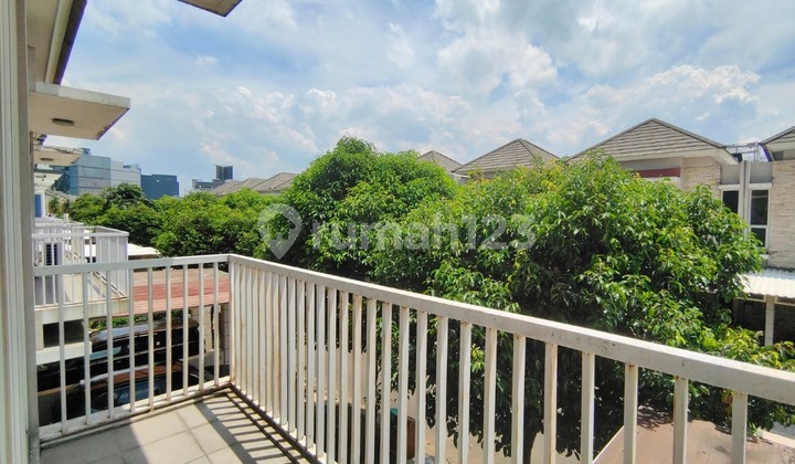 Quick Sale!! House In Palm Cluster Summarecon Bekasi 2