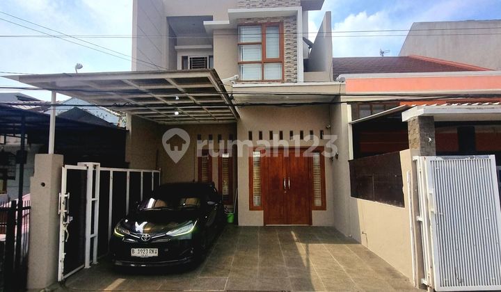 Jual di Bawah Pasaran!! Rumah yang Bagus Siap Huni di Duren Sawit. Jarang Ada!!