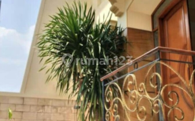 Dijual Cepat!!! Rumah Luxury 3,5 Lantai Full Marmer Siap Huni di Rawamangun yang Aman dan Nyaman 2