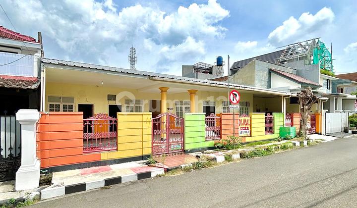 Jual Rumah Lama yang Besar di Rawamangun dengan One Gate Security serta Cctv. Cocok untuk Anda yang Mencari Hunian yang Aman, Nyaman dan Bebas Banjir Jual Rumah Lama yang Besar di Rawamangun dengan One Gate Security serta Cctv. Cocok untuk Anda yang Mencari Hunian yang Aman, Nyaman dan Bebas Banjir