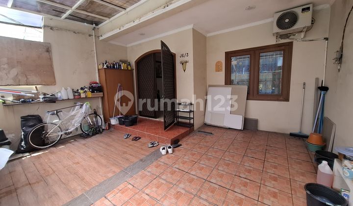 For Sale Nice Move-in Ready House in Sunter, North Facing, Safe and Comfortable 2