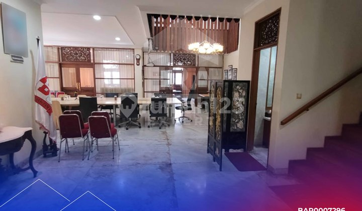 Dijual Rumah Klasik Mewah Di Area Yang Asri @Jakarta Timut, Tanah Mas 2