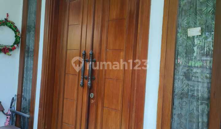 For Sale Modern 2-Story House in a Safe, Comfortable, Flood-Free Neighborhood in Pulo Asem Rawamangun 2