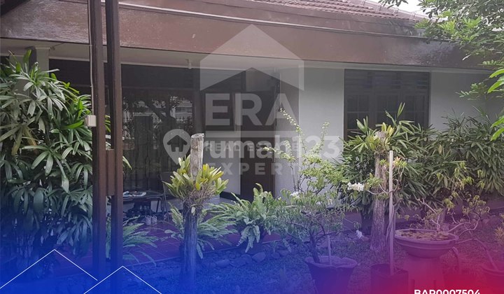 Dijual Rumah Besar Di Pinggir Jalan Komplek, Cocok Untuk Usaha