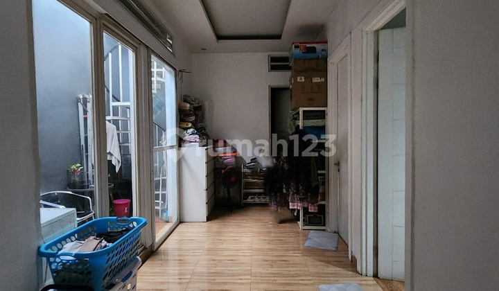 Dijual Cepat!! Rumah 2,5 Lantai Semi Furnish Cluster Palm Residence Summarecon Bekasi 2