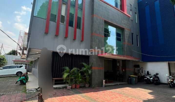 For Sale Ready-to-Use Office in Good, Well-Maintained Condition in Cipete, South Jakarta