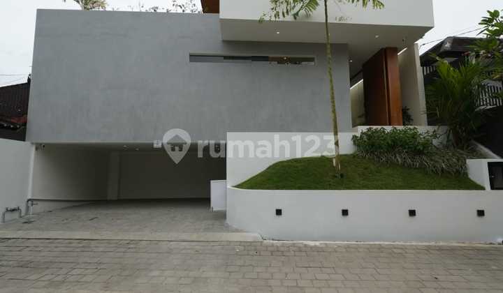 Villa Elit Baru Murah Di Jimbaran, Lokasi Strategis