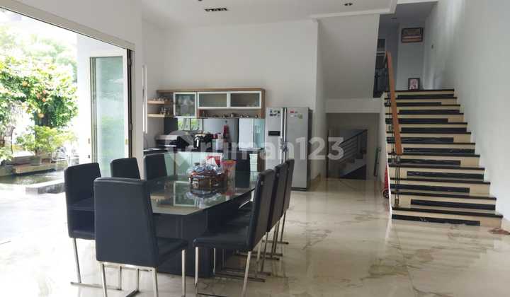 Dijual Cepat Rumah Bagus Di Telaga Golf Bsd , Tangerang