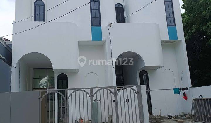 Dijual Rumah Baru di Meruya Utara 1