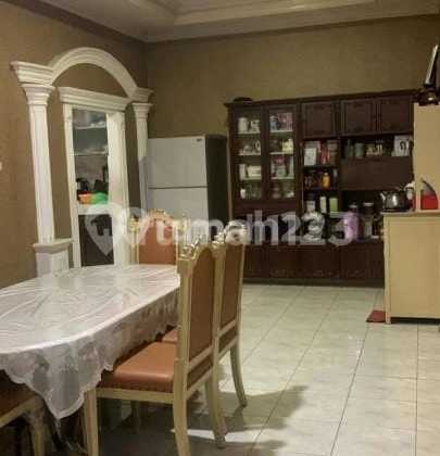 Dijual Cepat Rumah Bagus Posisi Hook Di Taman Palem Lestari, Jakarta Barst