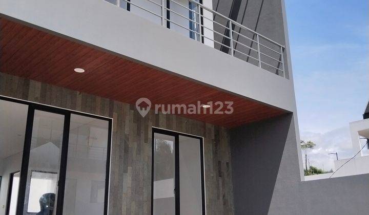 Rumah Mewah Siap Huni Di Dago Dp 10% Sudah Bisa Kpr