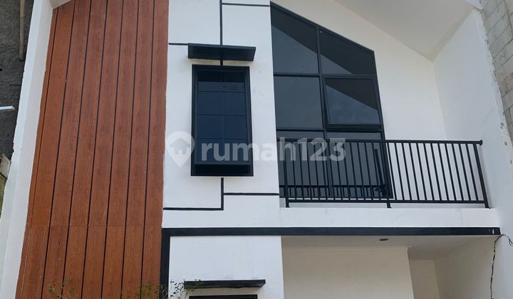 TWO-STORY HOUSE, THE PRICE IS HEARTTHROBBING, FLOOD-FREE.