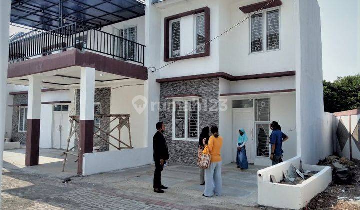 Rumah Cuma 5 Menit Ke Pusat Pendidikan Free Design 1